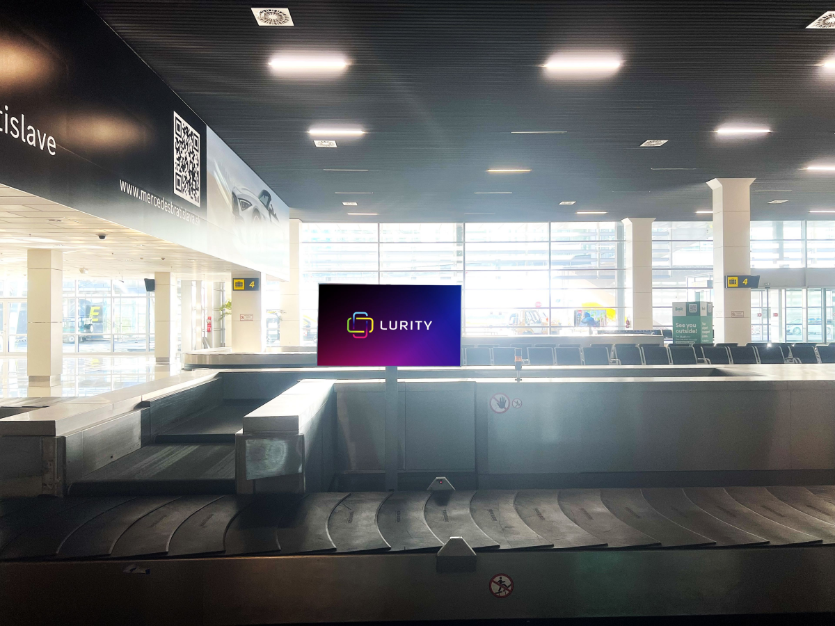 Bratislava Letisko Prilety 5A — DOOH-Bildschirm in BTS - Bratislavské letisko, Bratislava