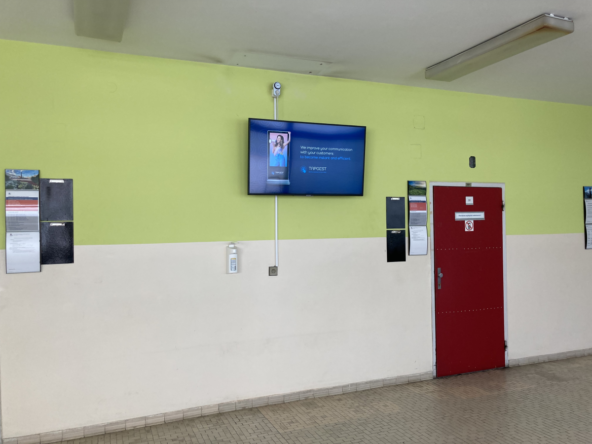 28 ORL ambulancia 2.p — DOOH screen at Fakultná nemocnica s poliklinikou F. D. Roosevelta Banská Bystrica, Banská Bystrica