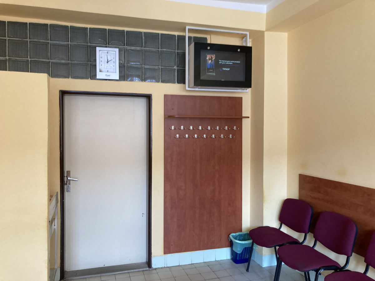 37 Ortopedicka ambulancia 1.p — DOOH screen at Nemocnica s poliklinikou Brezno, n.o., Brezno