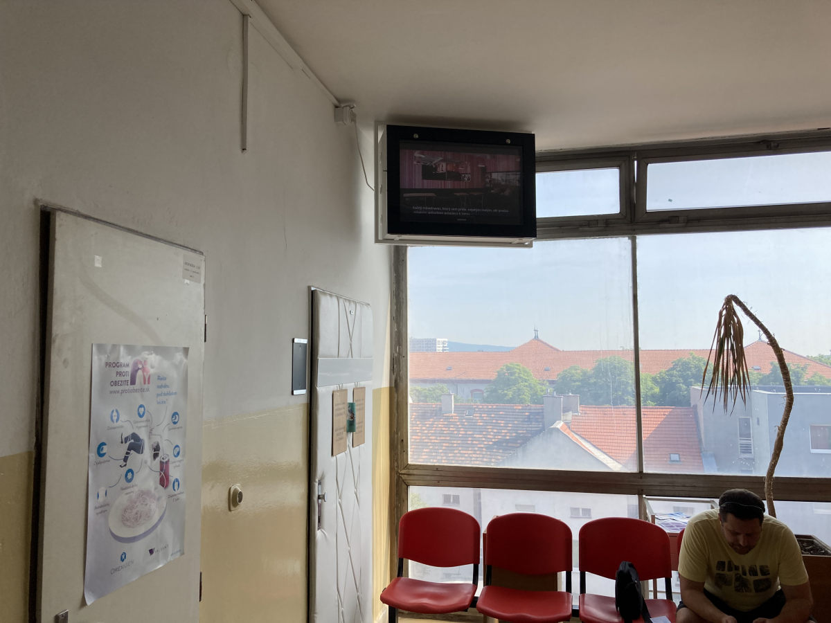 3 Alergologicka ambulancia — DOOH screen at Nemocnica Tehelna, Bratislava