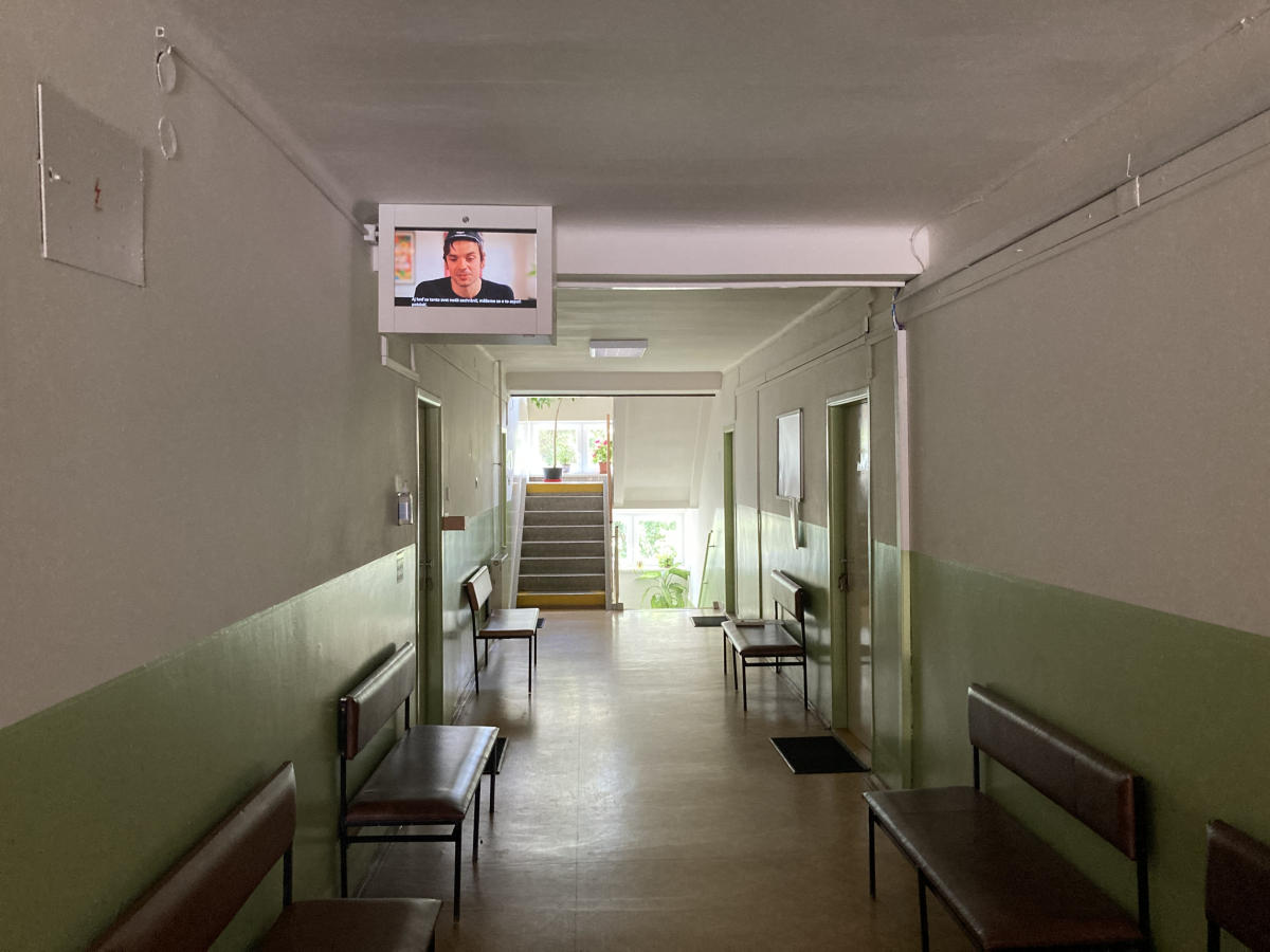 55 Fyzioterapia — DOOH screen at Fakultná nemocnica Trenčín, Trenčín