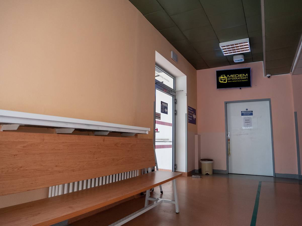 M58 - USG, CT - Nemocnica sv. Reimana, ul. Jána Hollého 14, PO — DOOH screen at Fakultná nemocnica J.A. Reimana, Prešov