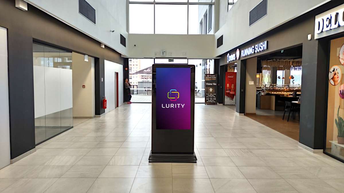 OC Řepy - 3.p vychod chodba — DOOH screen at OC Řepy 2, Praha