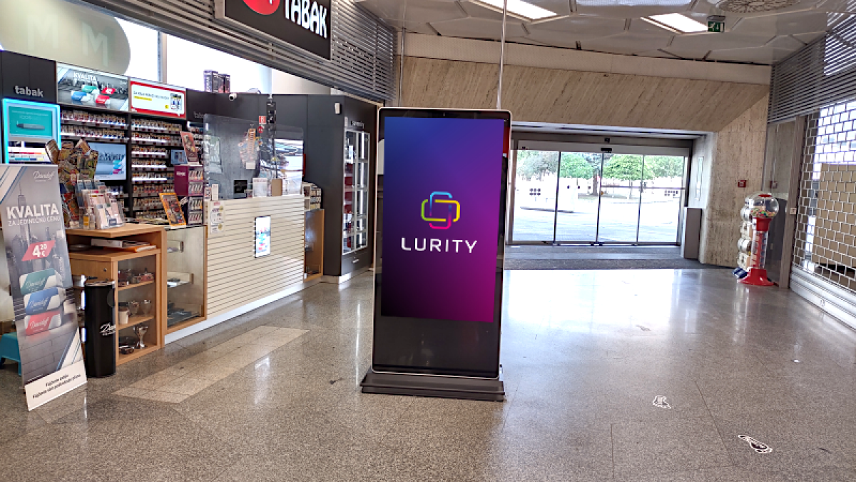 OC Prior Bratislava 1B — DOOH obrazovka v Prior BA, Bratislava
