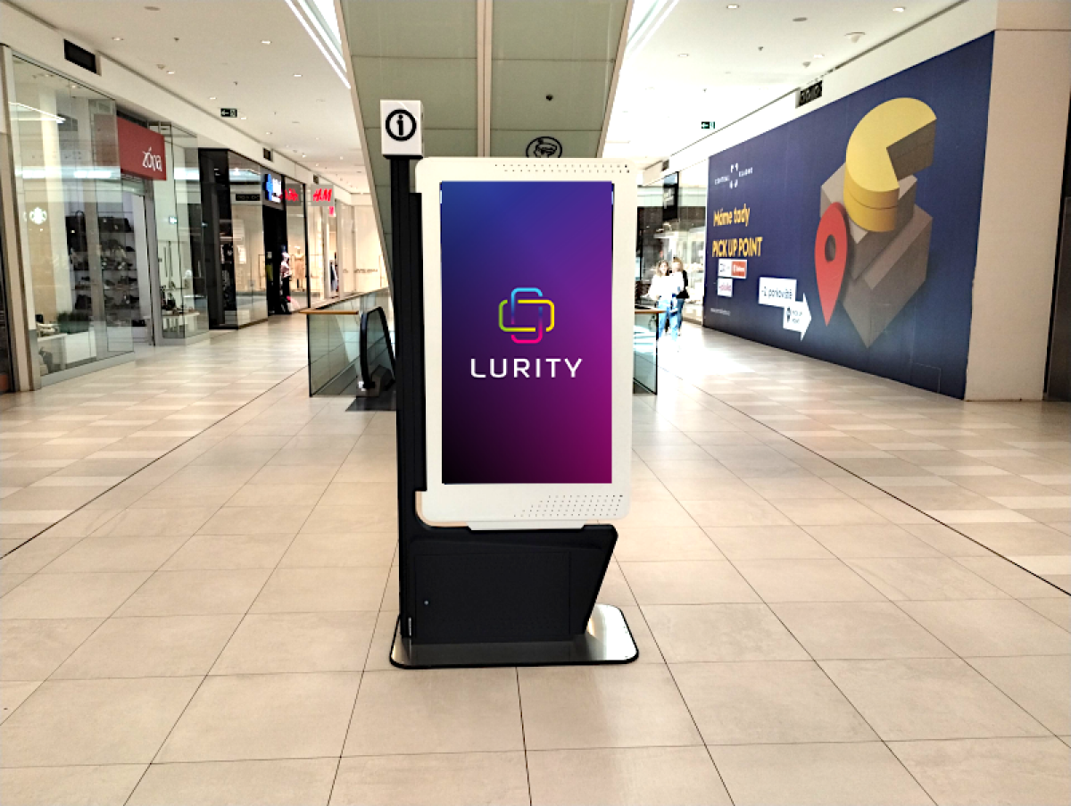 OC Central Kladno 2B GATE 1P — DOOH-Bildschirm in Central Kladno, Kladno