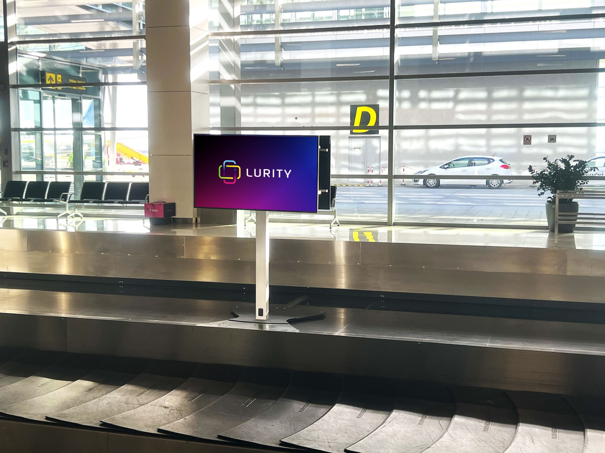Bratislava Letisko Prílety 3A — DOOH-Bildschirm in BTS - Bratislavské letisko, Bratislava