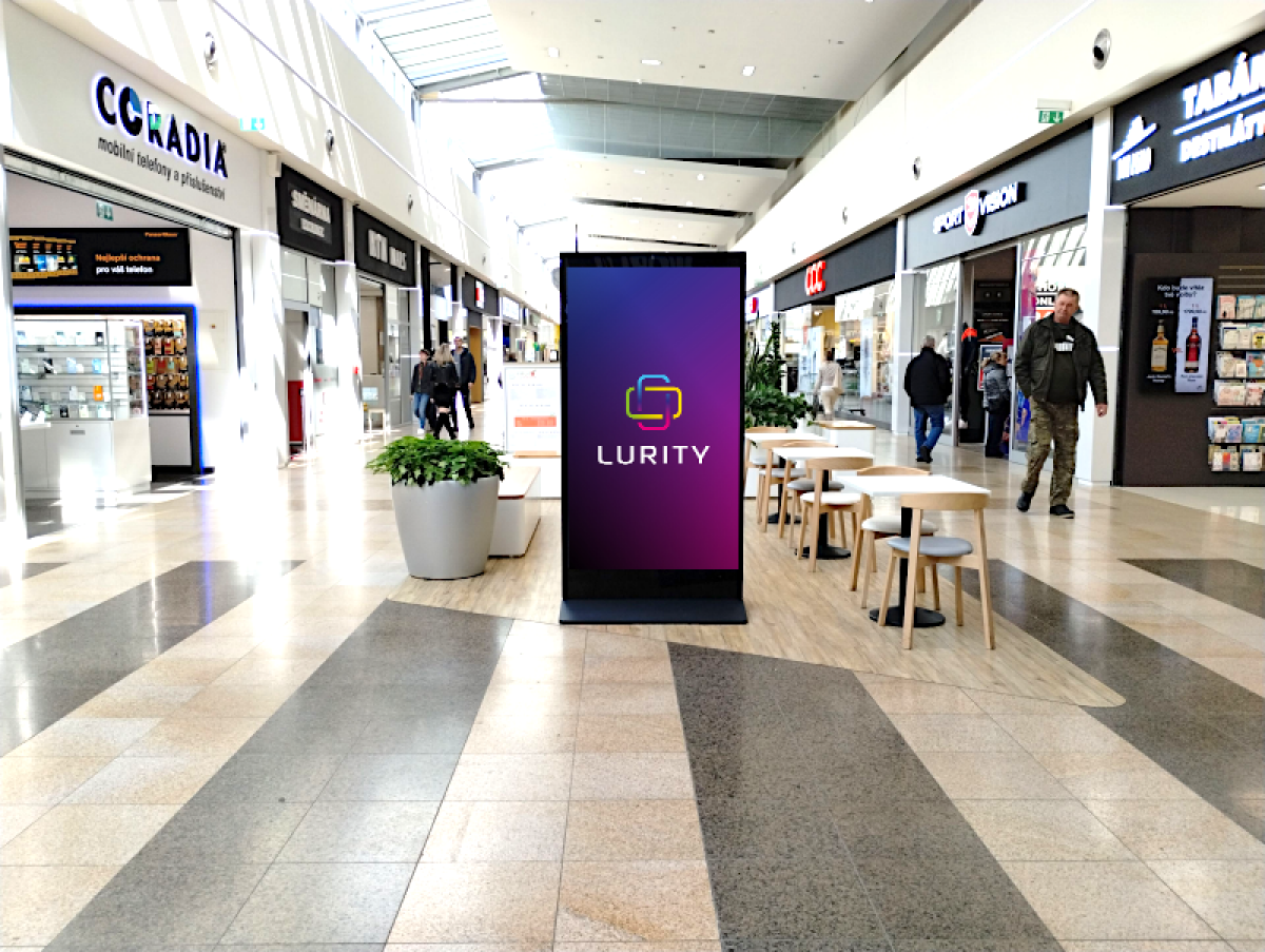 OC Géčko2B Electro World — DOOH-Bildschirm in Géčko České Budějovice, České Budějovice
