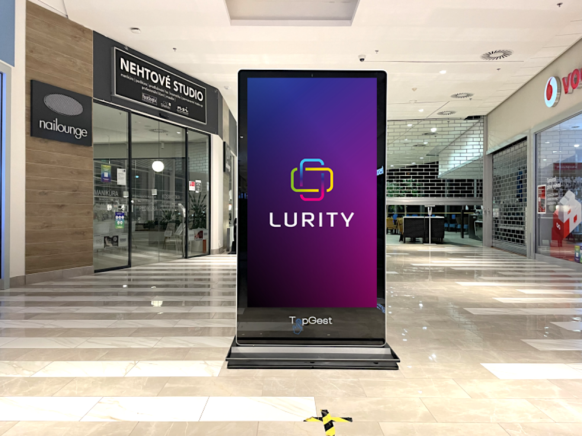 OC Central - 2NP. O2 Pasáž — DOOH-Bildschirm in Nákupní centrum Central Most, Most