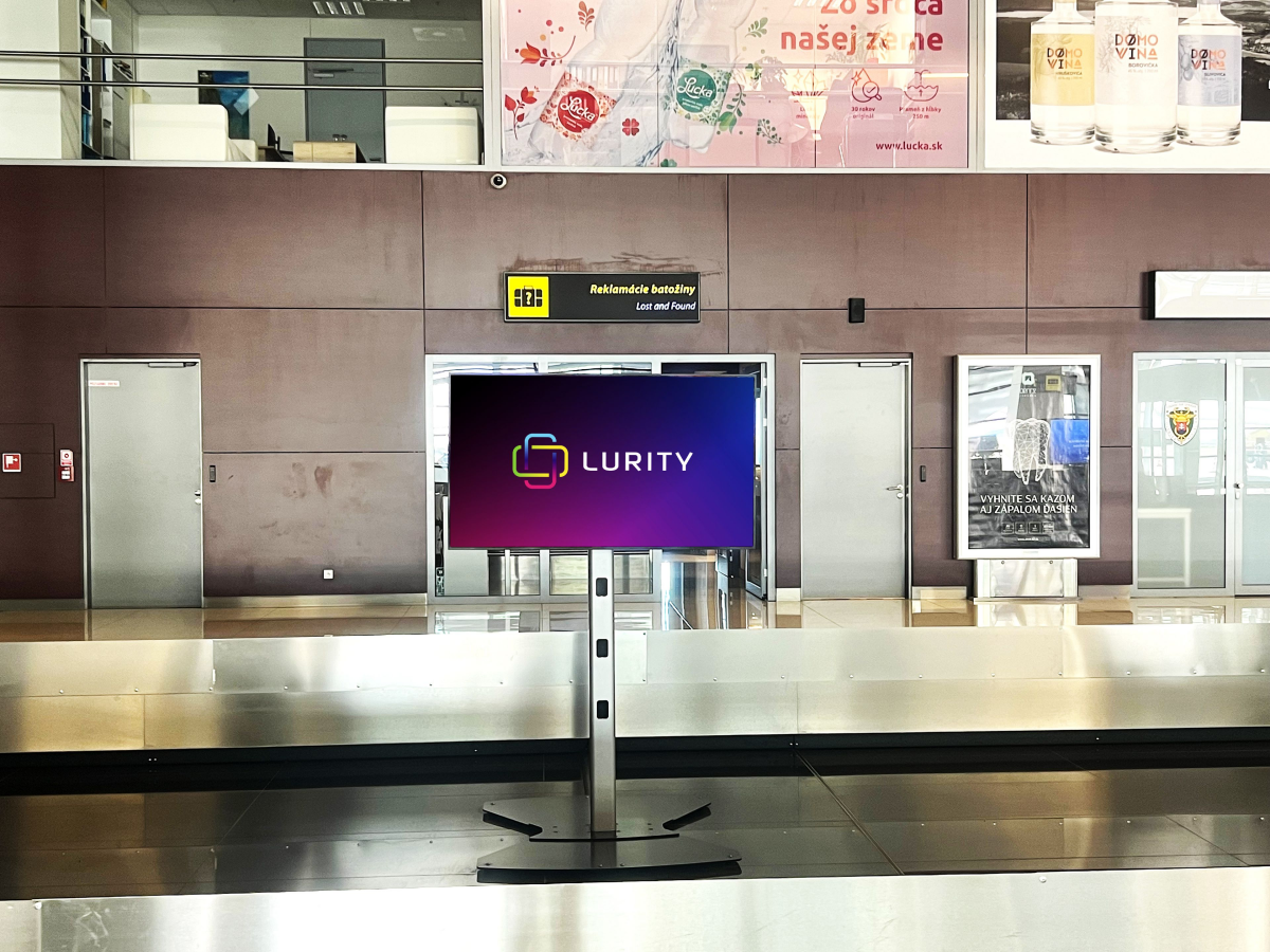 Bratislava Letisko Prílety 8B — DOOH-Bildschirm in BTS - Bratislavské letisko, Bratislava