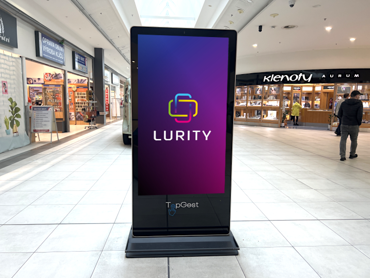 Futurum Ostrava Tesco vstup — DOOH-Bildschirm in Obchodní Centrum Futurum Ostrava, Ostrava