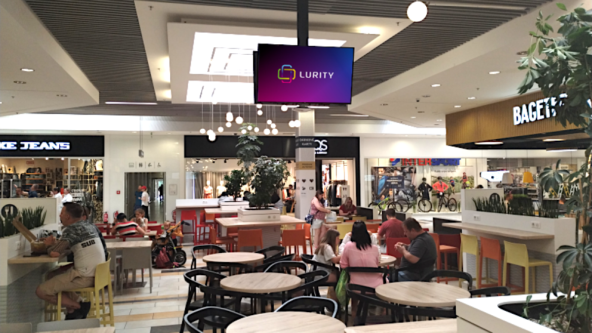 Kolin OC Futurum TV2 — DOOH obrazovka v Futurum Kolín - horizontálne, Kolín