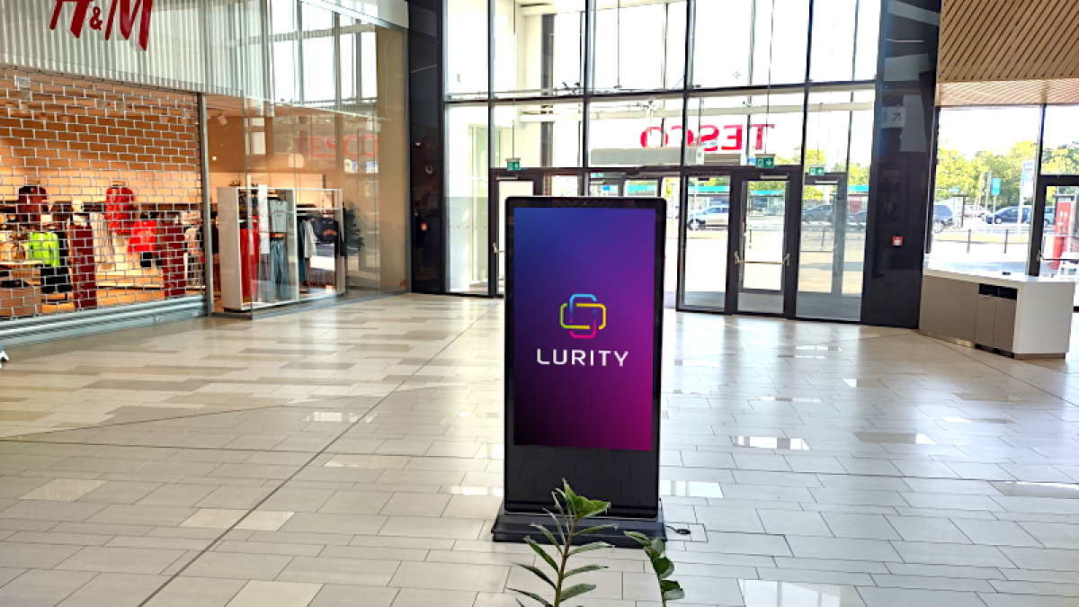 OC Galéria Bratislava Petržalka 1B — DOOH-Bildschirm in OC Galéria Petržalka, Bratislava