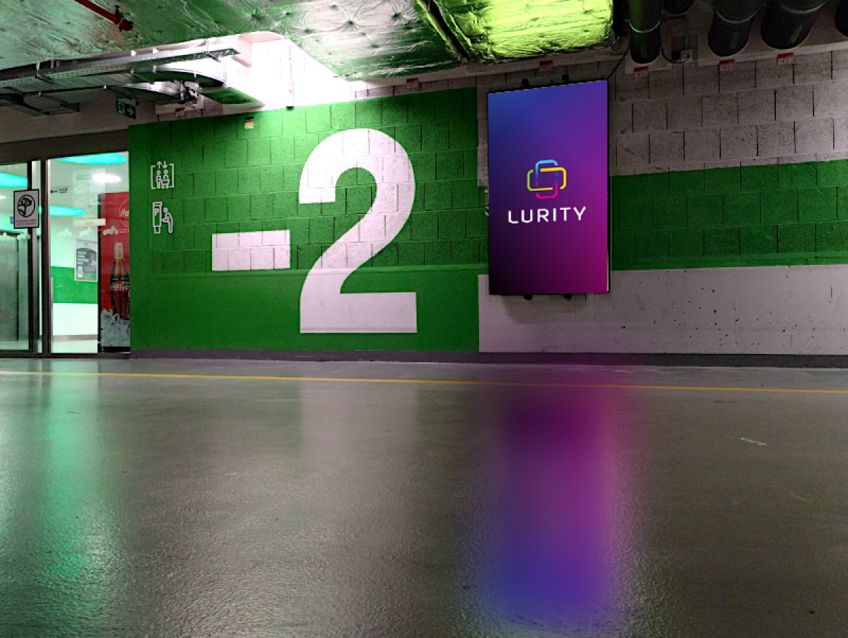 Centrum Stromovka Garáže -2 — DOOH-Bildschirm in Centrum Stromovka, Praha