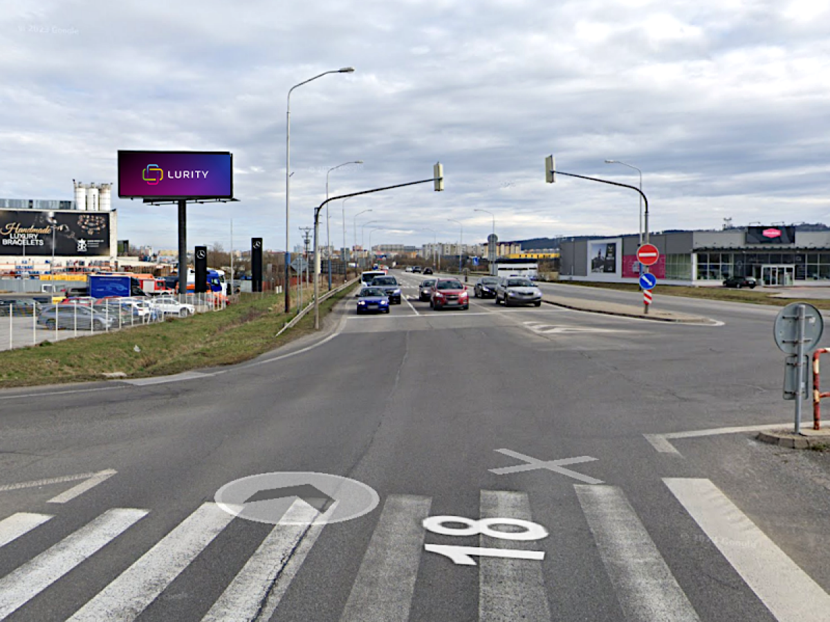 LED SEVER_Partizánska ul. Poprad (1/2) — DOOH-Bildschirm in Partizánska ul. Poprad, Poprad