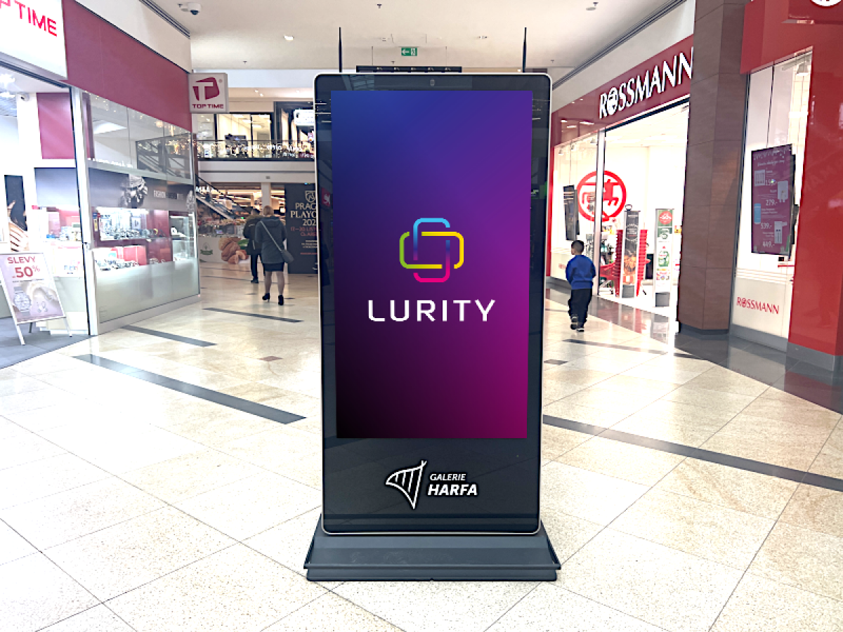 S3 Pravá chodba Rossmann, Oxalis — DOOH obrazovka v Galerie Harfa vertikal A, Praha