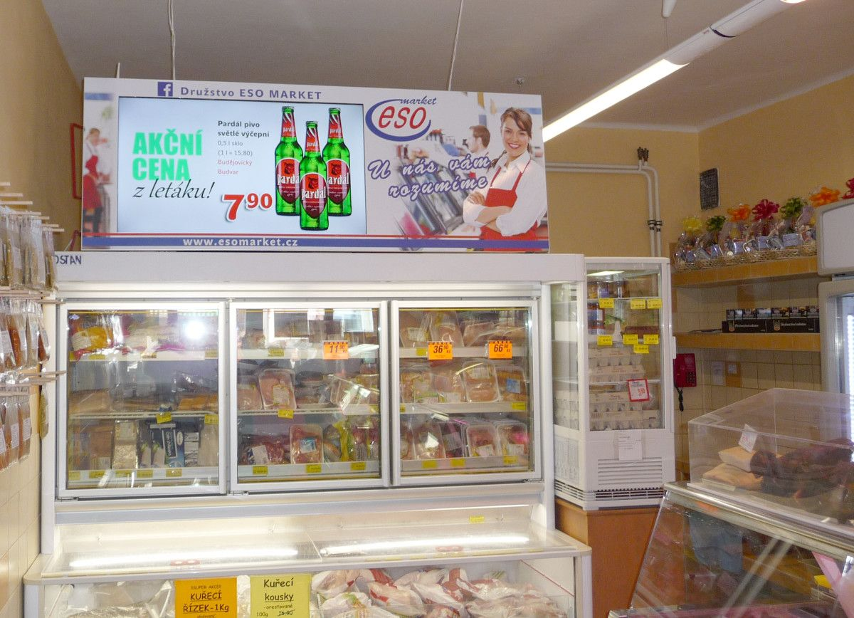 Potraviny Lovosice - Obslužný pult — DOOH obrazovka v Potraviny Lovosice,8.května 154, Lovosice