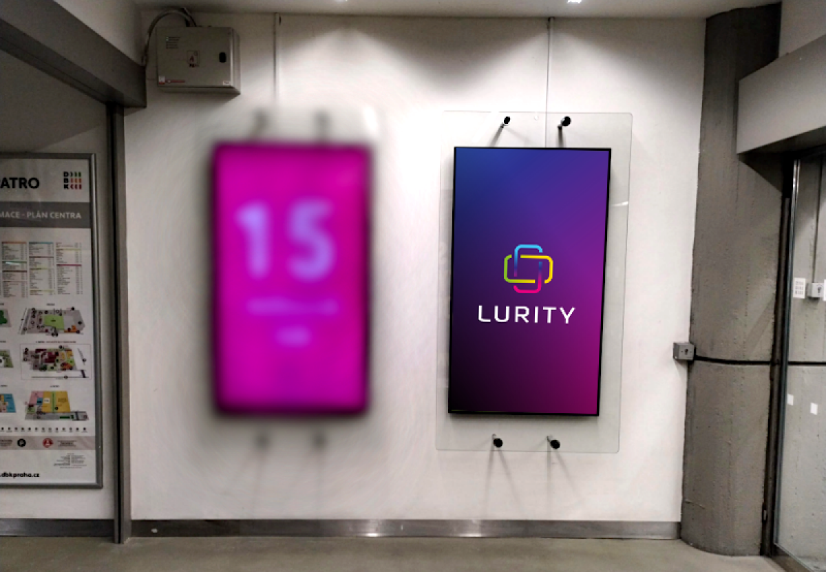 OC DBK Garáž 1B — DOOH-Bildschirm in OC DBK, Praha 4-Krč