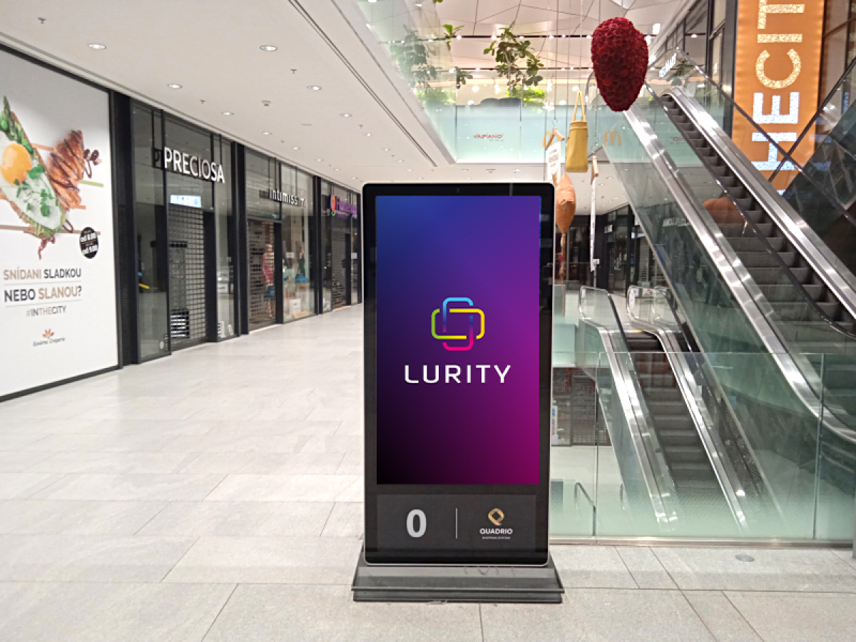 Quadrio 0 Tramvaj — DOOH-Bildschirm in Quadrio Shopping Station, Praha