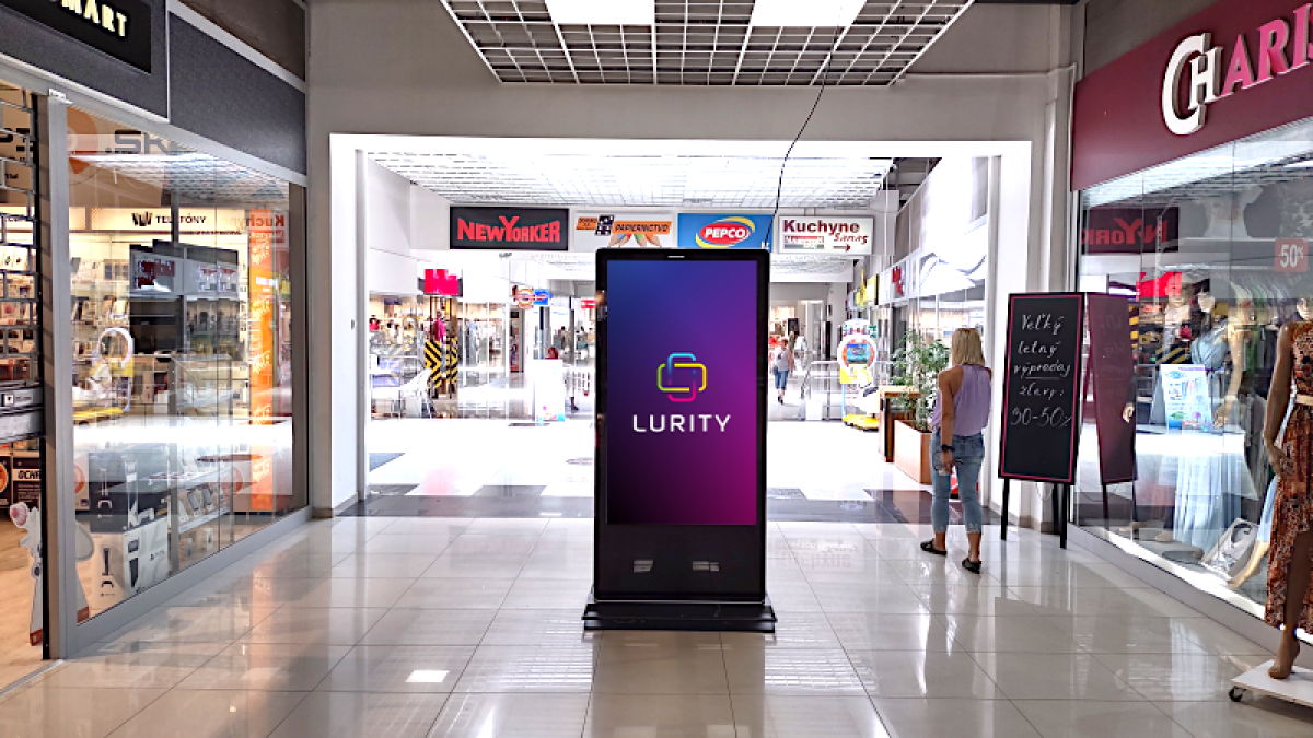 OC Madaras Spišská Nová Ves 2B — DOOH screen at OC Madaras, Spišská Nová Ves